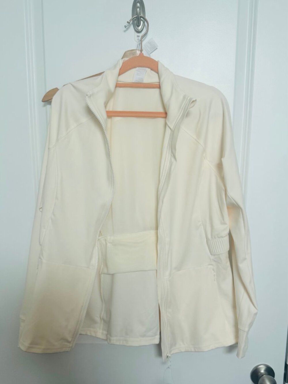 Fabletics Cream Zip Up Jacket NWT Size XL